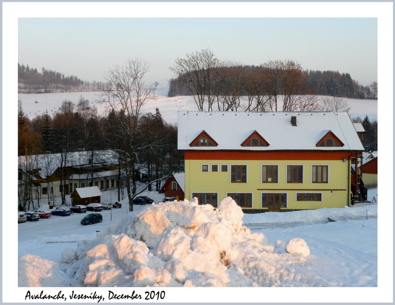 DSCN6648 Avalanche Jeseniky December 2010